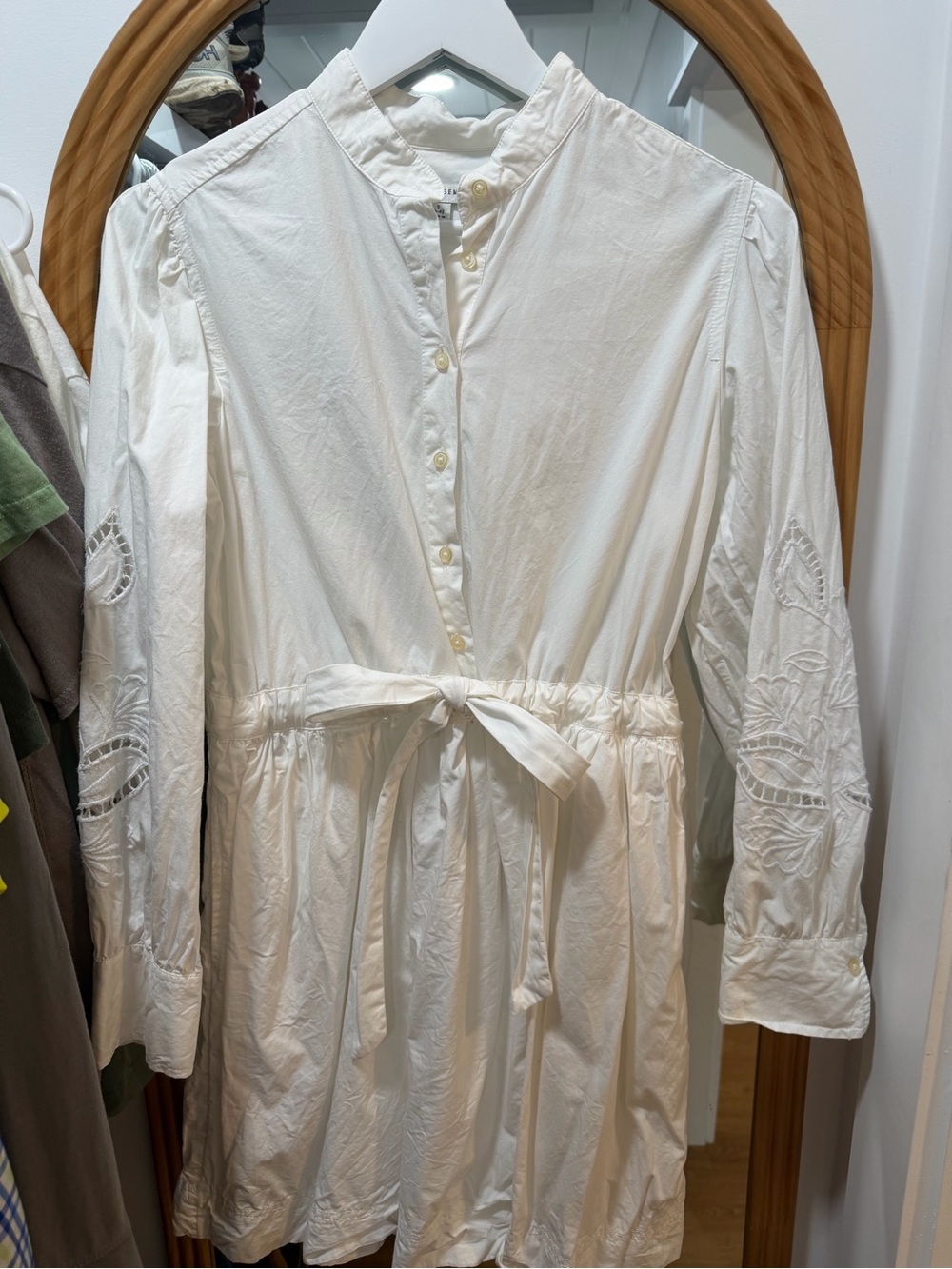 Women's Ivory Button-Front Tie-Waist Long Sleeve Dress